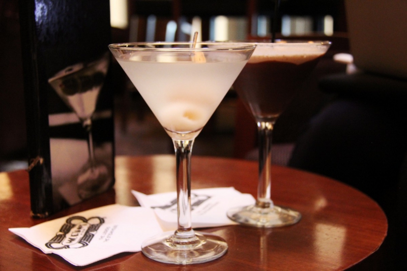 brasserie-LA SEYNE SUR MER-min_martini_bar_lychee_chocolate_alcohol_liquor_happy_hour_happy-910161